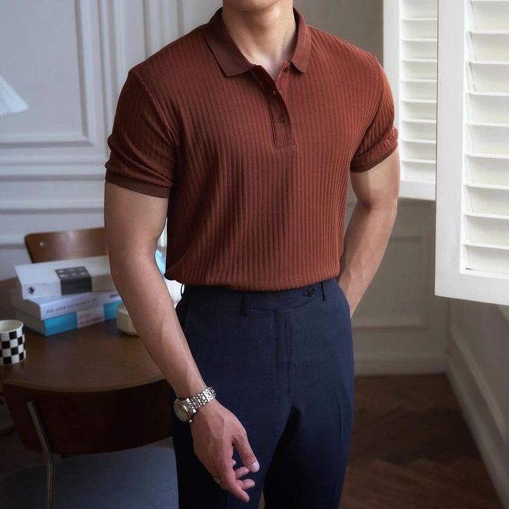 How to Wear a Polo Shirt and Look Amazing