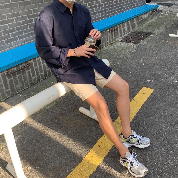 Men’s Guide: How to Make Shorts Look Professional